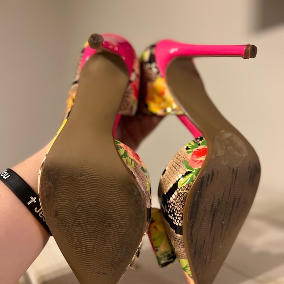 Betsey Johnson Prince Heels Pumps Snake and Floral 8.5 - Picture 7 of 7